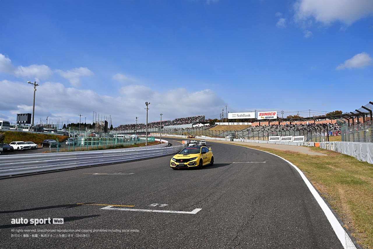 鈴鹿サーキットでの予選で最終コーナーはインベタ派？ ミドル〜アウト派？ 最近のトレンドはズバリ……