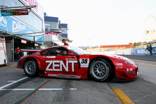 鈴鹿サーキットでの予選で最終コーナーはインベタ派？ ミドル〜アウト派？ 最近のトレンドはズバリ……