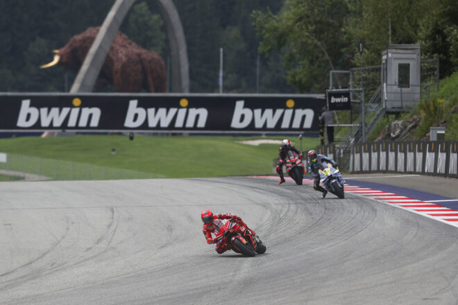 M.マルケス、レッドブル・リンクで初優勝。ポールのベゼッチは3位表彰台死守／第13戦オーストリアGP
