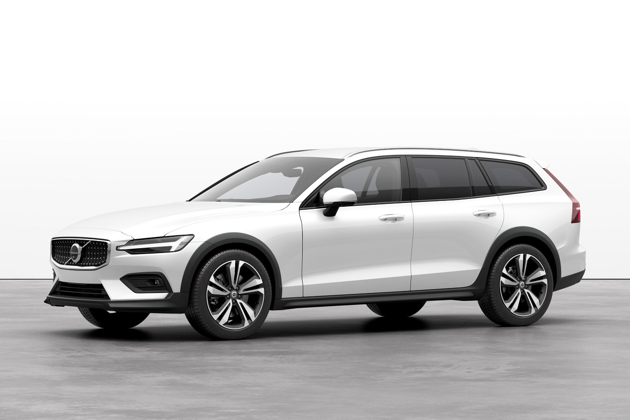 ボルボ、主軸ワゴン『V60／V60クロスカントリー』を仕様変更。新インターフェイスに安全機能も更新