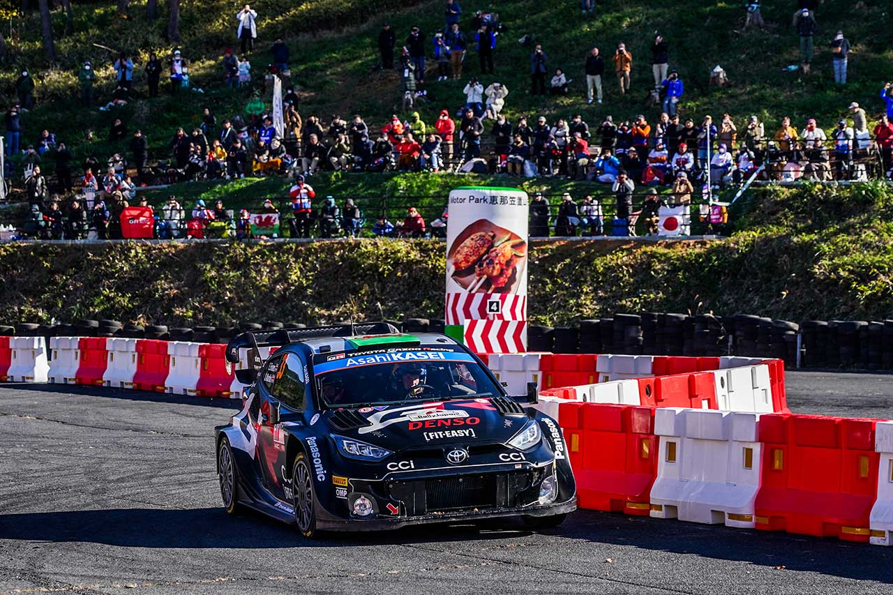 JTBのラリージャパン2025観戦ツアーは参加者のみの特典満載。専用エリアや貸切バス、嬉しいオリジナルグッズも