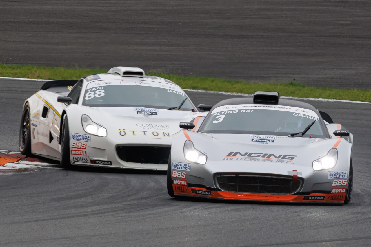 2025年インタープロトシリーズ　卜部和久（INGING MOTORSPORT）と佐々木大樹（Pastel Motorsport）