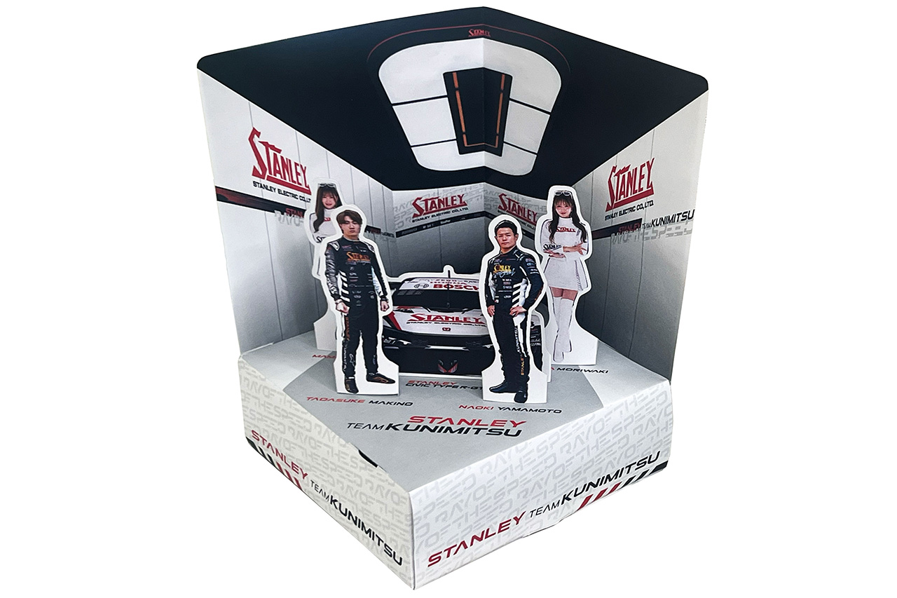 食べて組み立てて応援！外箱がピットになるチームクニミツおこげ煎餅。オートスポーツWebショップで発売中