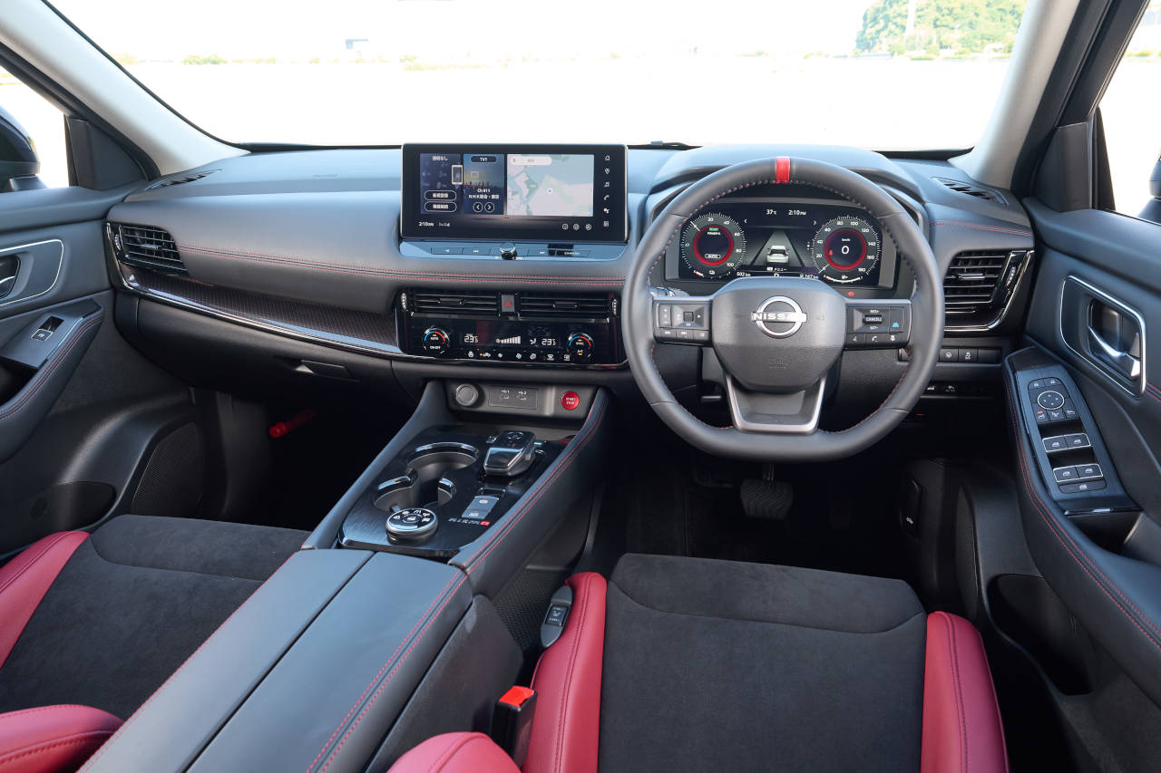 ニッサンが『エクストレイルNISMO』を発表。レース技術を活かしたデザインと優れた走行性能を実現