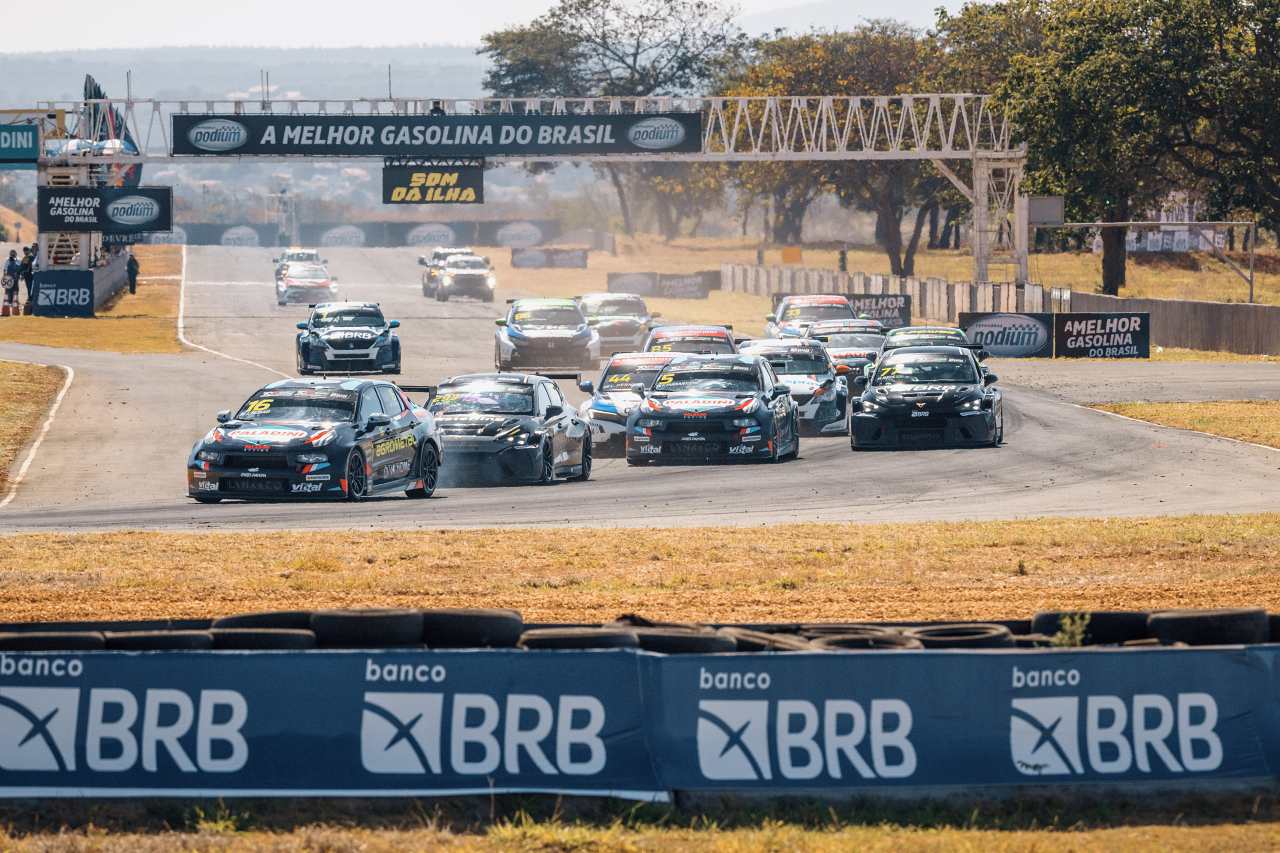 ホンダの“ペーニャJr.”こと息子ティアゴが初優勝。父リオネルもリードを拡大／TCR南米第7戦