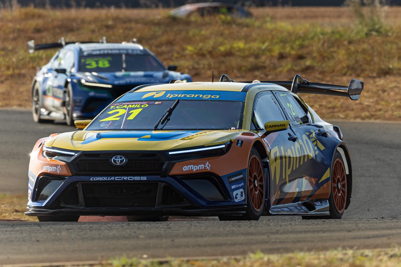 トヨタ・カローラクロスがSUV新時代の初ポールを獲得し、日曜はラモスが待望の初優勝／SCB第5戦