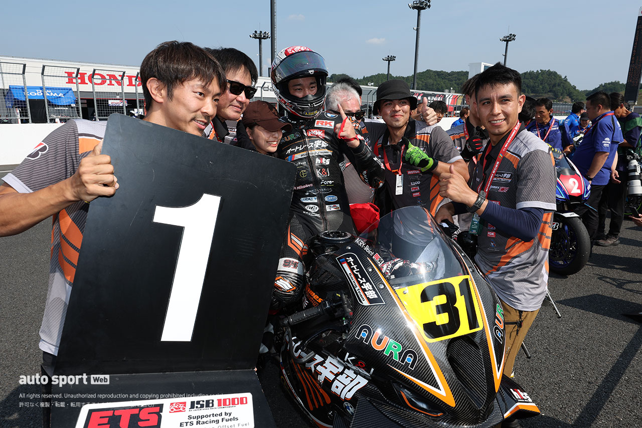 BMW浦本修充が他を圧倒して初優勝。中須賀は2位、スズキ津田拓也が3位入り／2025全日本ロード第4戦もてぎJSB1000レース1