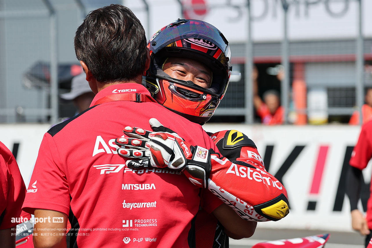 羽田太河が有言実行の2連勝。西村硝は今季初表彰台／2025全日本ロード第4戦もてぎST1000レース2