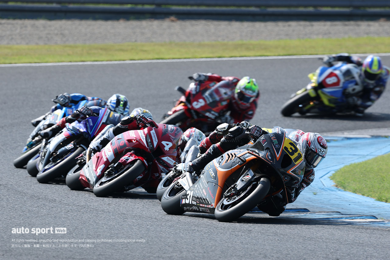 独走浦本が2レース制覇。2位中須賀はランキング首位キープ／2025全日本ロード第4戦もてぎJSB1000レース2