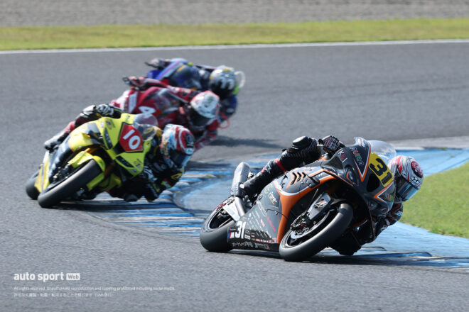 独走浦本が2レース制覇。2位中須賀はランキング首位キープ／2025全日本ロード第4戦もてぎJSB1000レース2