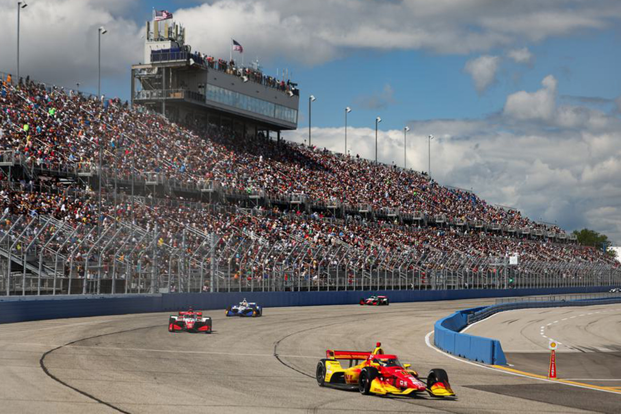 ニュータイヤで王者パロウを強襲しラスムッセンが初優勝／インディカー第16戦ミルウォーキー