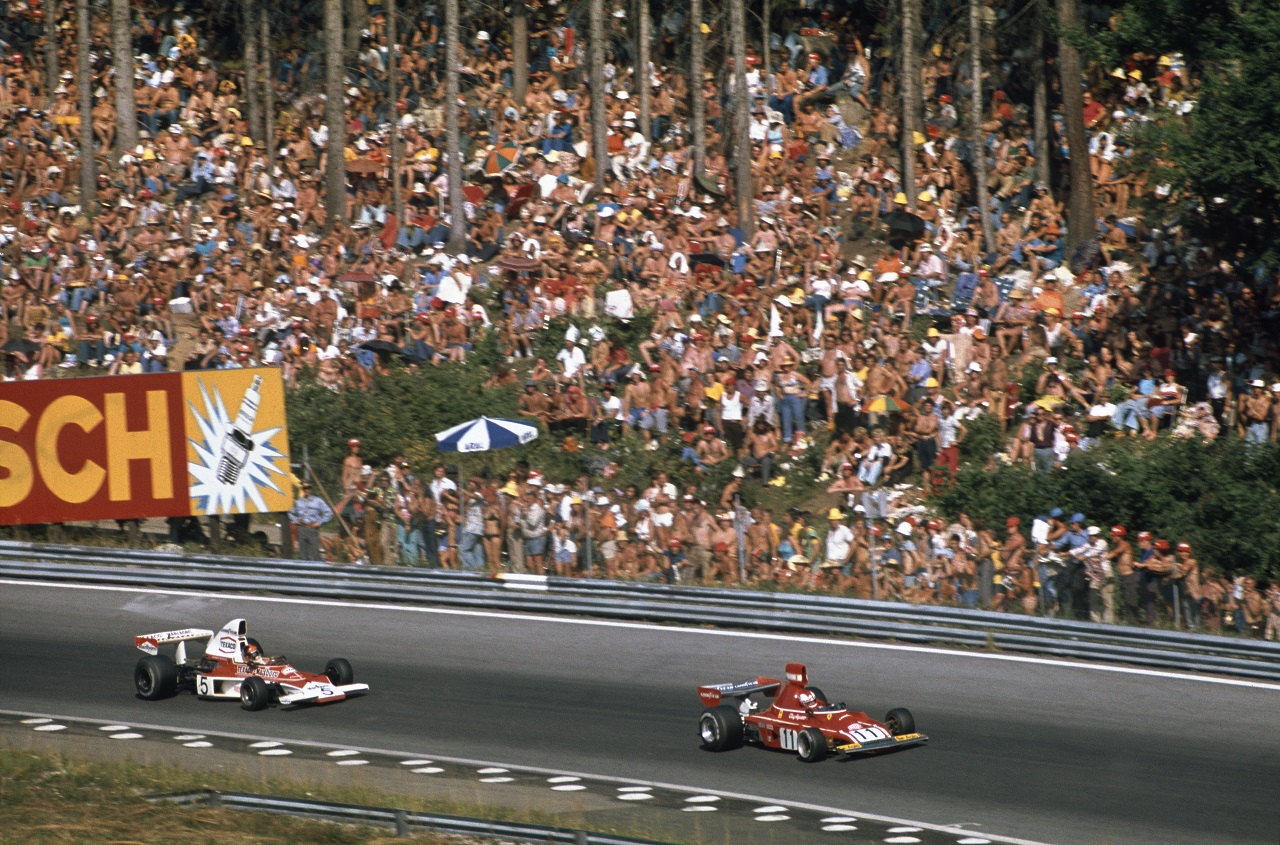 クレイ・レガツォーニ（フェラーリ）とエマーソン・フィッティパルディ（マクラーレン）