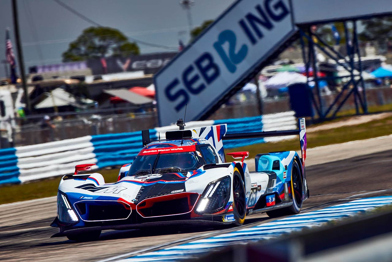 BMW Mハイブリッド V8