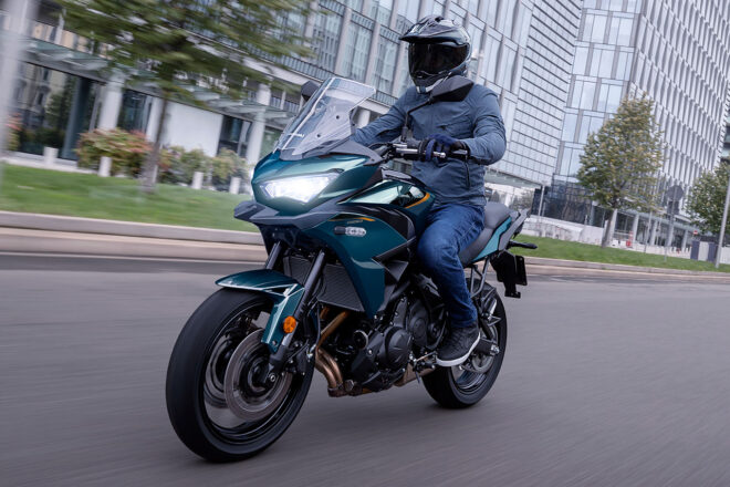 なのか カワサキ ZX-10R KRT EDITION 2019年式 2BL-ZXT02Eの諸元