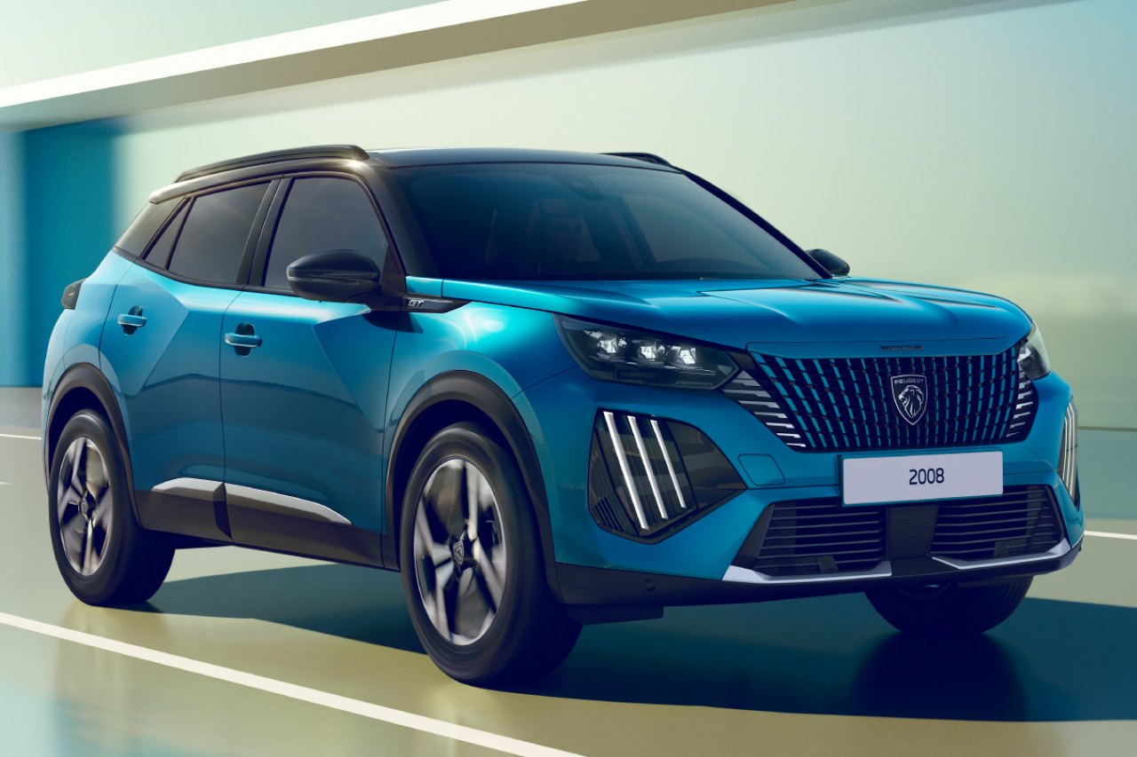 プジョー、コンパクトSUV『2008』に新開発ハイブリッドを搭載。WLTCモードは21.5km／Lに