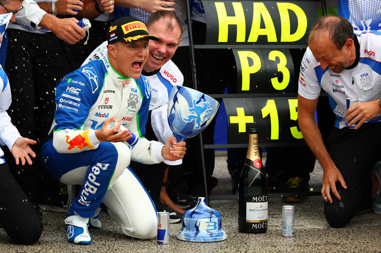 アイザック・ハジャー（レーシングブルズ）