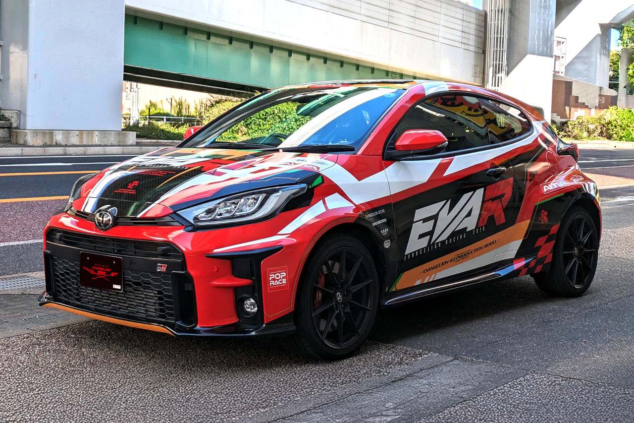 トミカ×エヴァンゲリオンレーシング新作商品が登場。弐号機カラーのGRヤリスを徹底再現