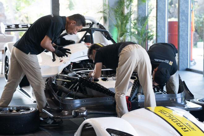 「最近乗ったクルマで一番横Gが強かった」田中哲也が語るラディカルSR3 XXRの真価とコーナリング性能