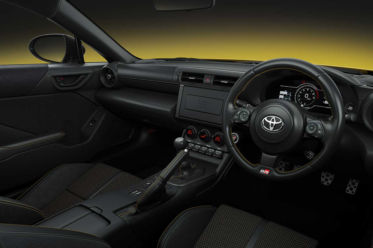 トヨタGR86にサンライズイエローの特別仕様車が登場。ブレンボブレーキやザックスアブソーバーで走行性能も向上