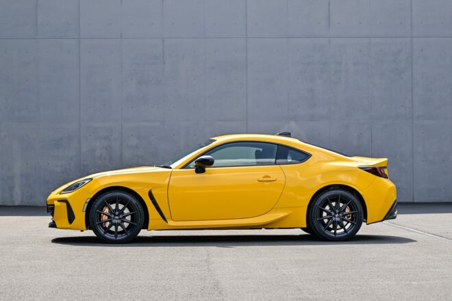 スバルBRZにビビッドな特別カラー登場。300台限定の『STI Sport YELLOW EDITION』の抽選申し込みスタート