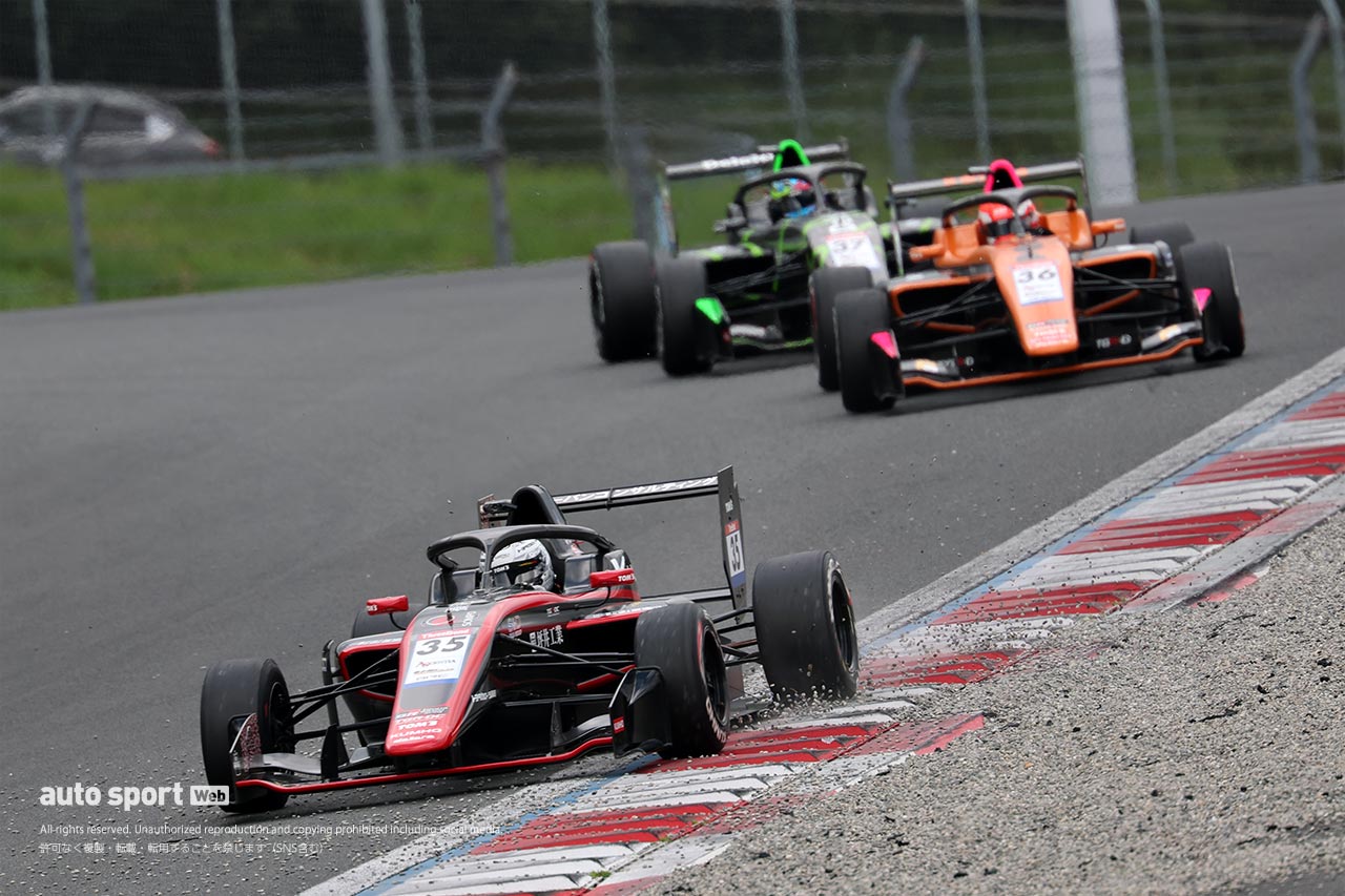 全日本スーパーフォーミュラ・ライツ選手権第13戦富士は荒れた展開を野村勇斗が制し8連勝を飾る