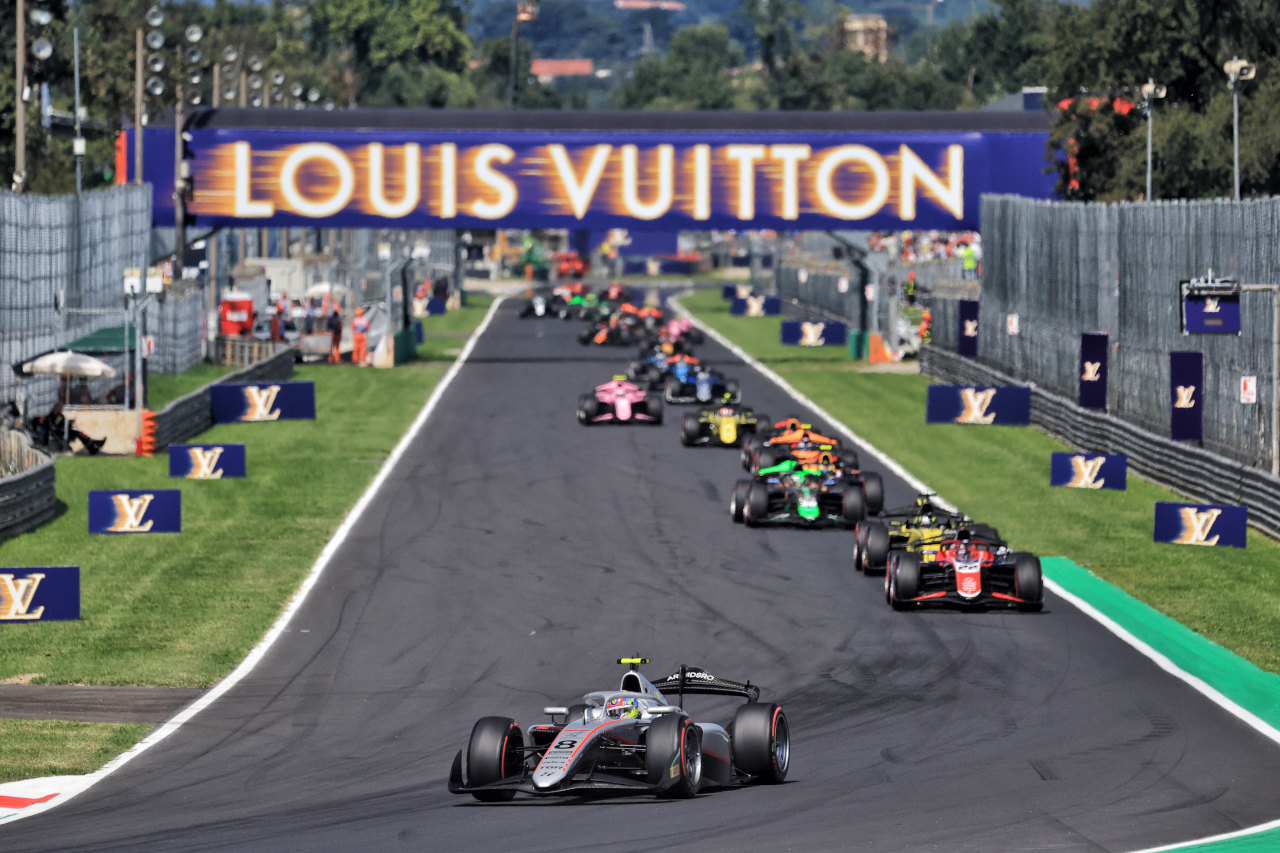 2025年FIA F2第11戦モンツァ　ディーノ・ベガノビッチ（ハイテックTGR／フェラーリ育成）