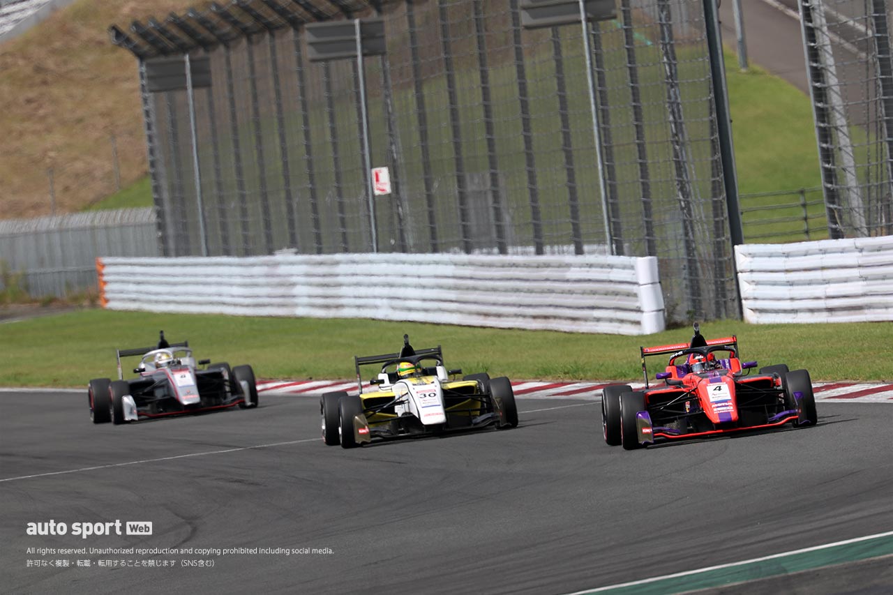 スーパーフォーミュラ・ライツ第14戦富士はポール・トゥ・ウインで小林利徠斗が今季初優勝を飾る。三井優介が初表彰台
