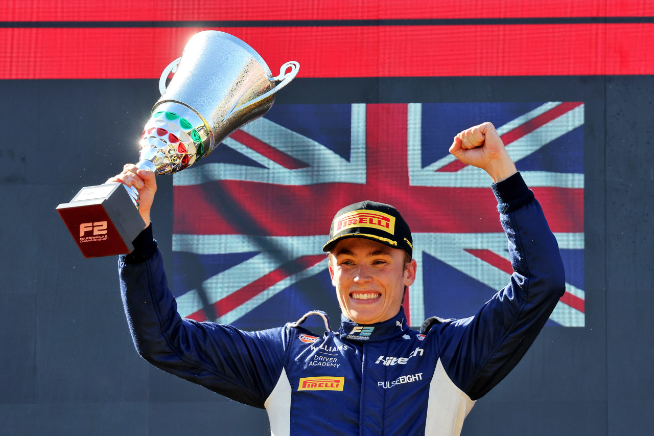 2025年FIA F2第11戦モンツァ　フィーチャーレースを制したルーク・ブラウニング（ハイテックTGR／ウイリアムズ育成）