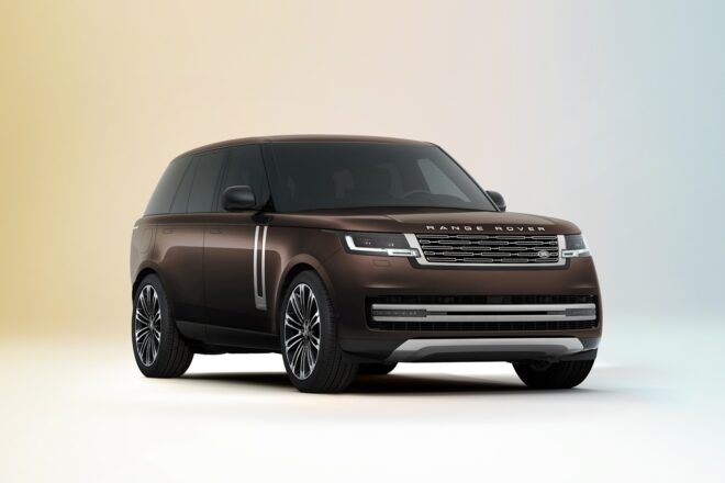 レンジローバーに誕生50周年特別仕様車が登場。スポーツには俊敏なハンドリング設定の限定車も追加