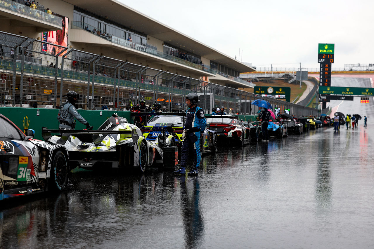 無線がポルシェとの接触招く／前回の日本人勝者は？／フィニッシュ2周前にリタイアetc.【WEC第6戦オースティン決勝日Topics】