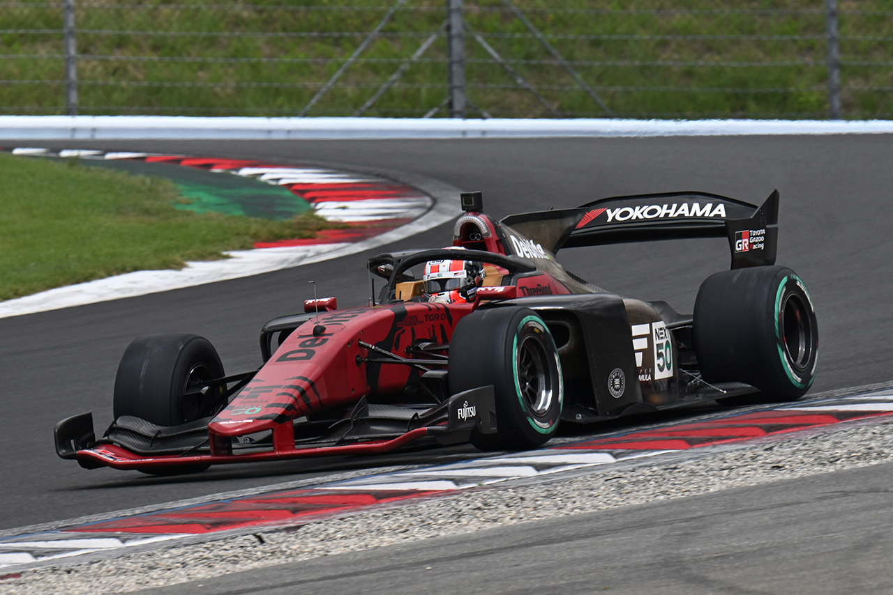 国本雄資がドライブするRed Tiger SF23（赤寅）