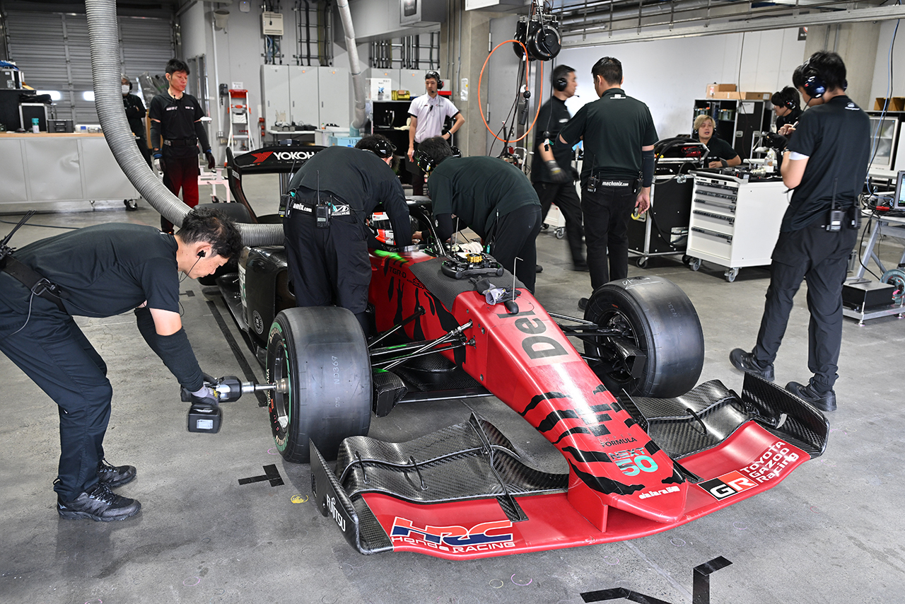 スーパーフォーミュラの2025年第2回カーボンニュートラル開発テスト
