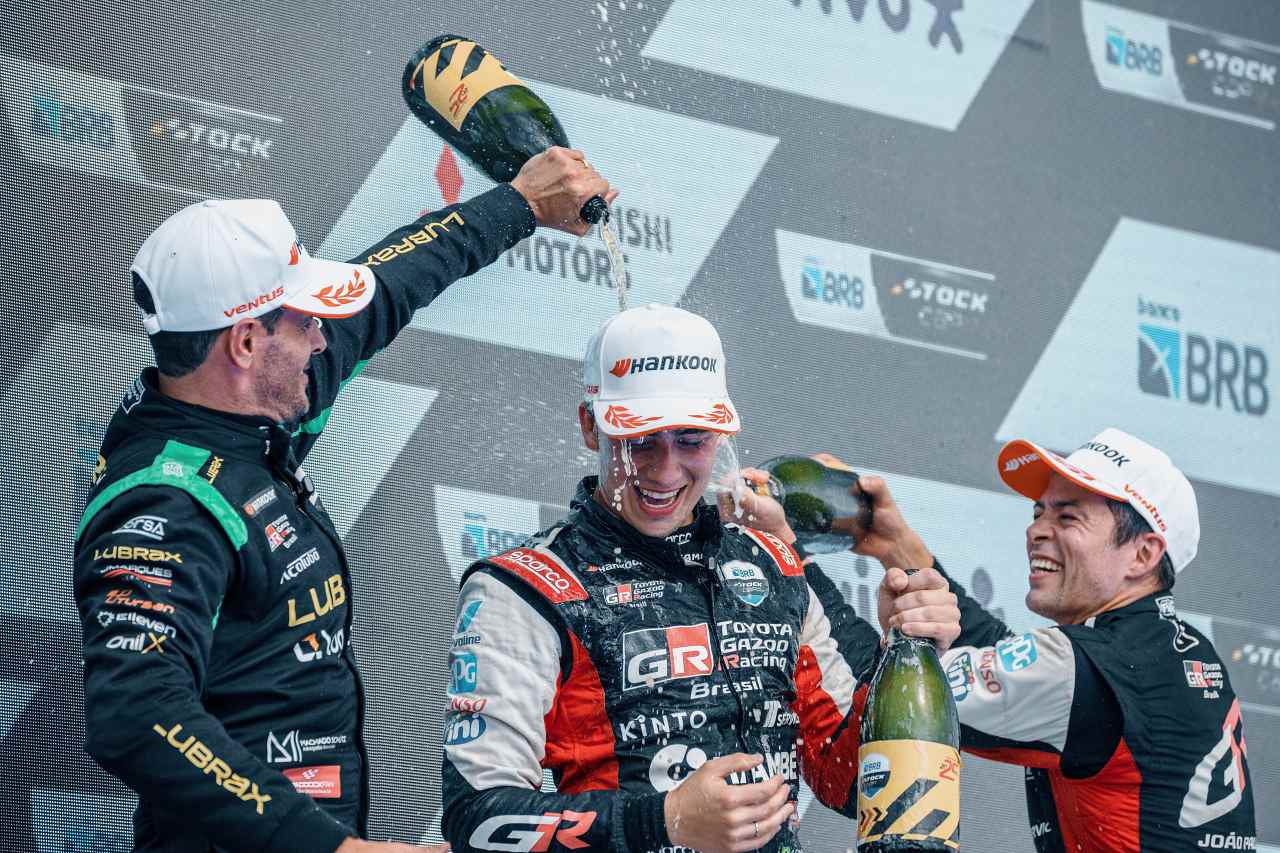 トヨタの新鋭20歳がスプリント初制覇、僚友JP・デ・オリベイラも3位表彰台で祝福／SCB第6戦