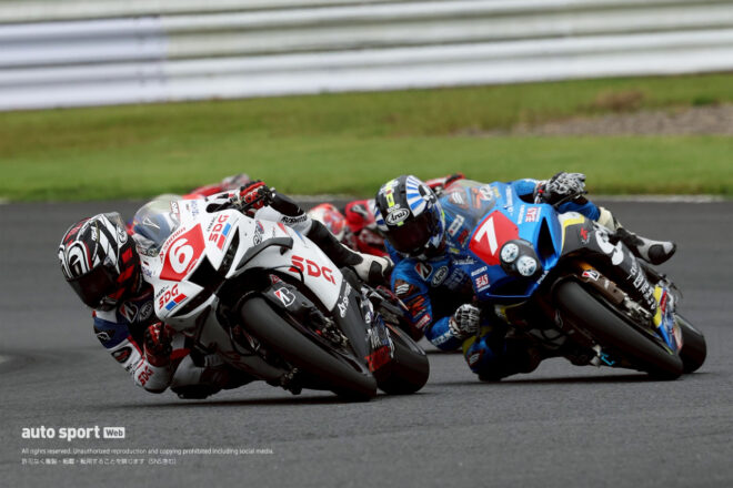 中須賀が引き離し独走優勝。最終周の雨で野左根、津田が表彰台守る／2025全日本ロード第5戦オートポリス JSB1000 レース1