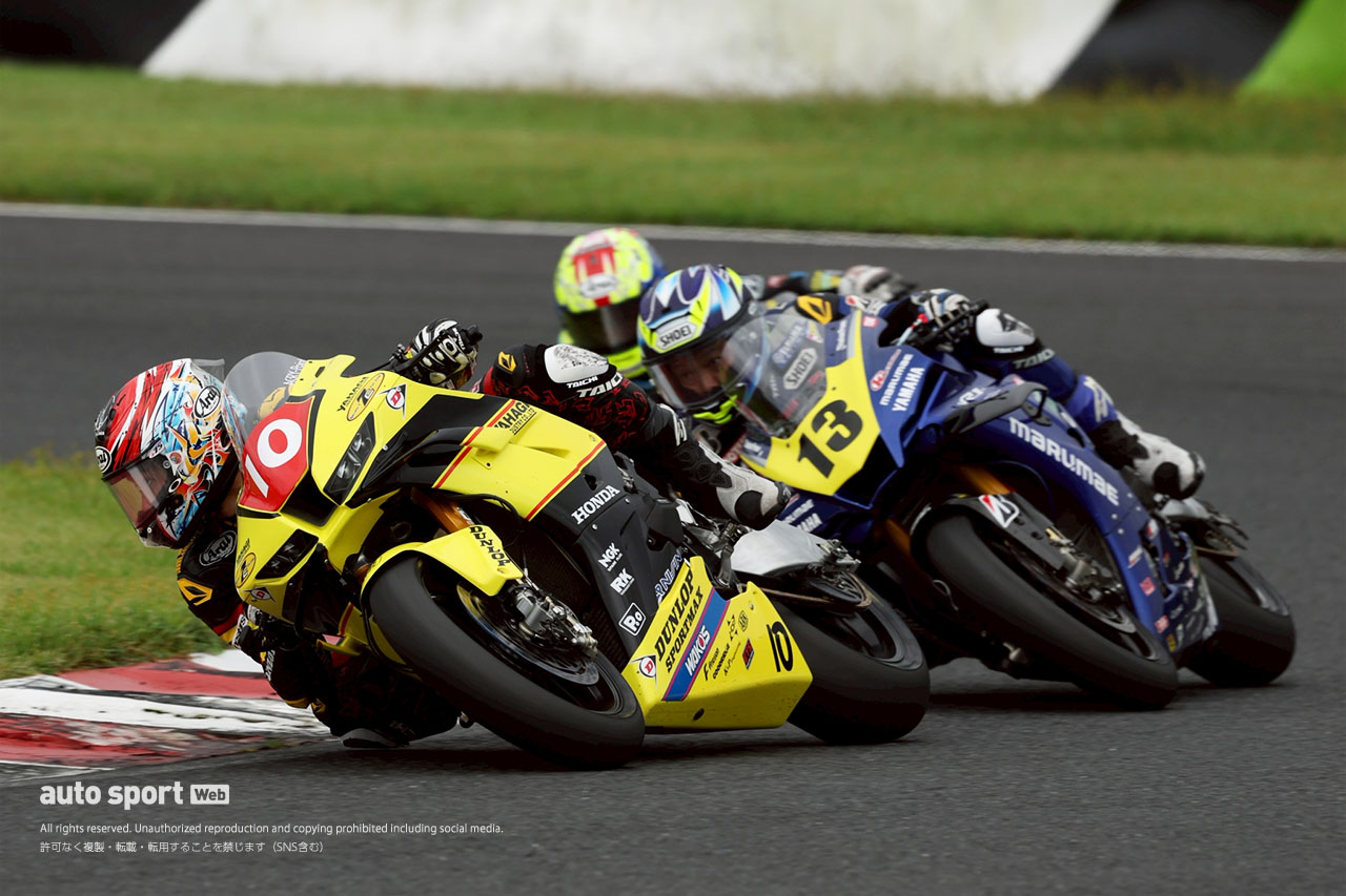 中須賀が引き離し独走優勝。最終周の雨で野左根、津田が表彰台守る／2025全日本ロード第5戦オートポリス JSB1000 レース1
