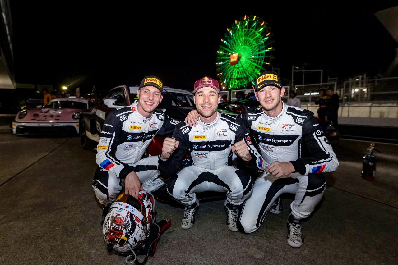 チームWRTのラファエレ・マルチェッロ／ケルビン・ファン・デル・リンデ／シャルル・ウィーツ（32号車BMW M4 GT3エボ）