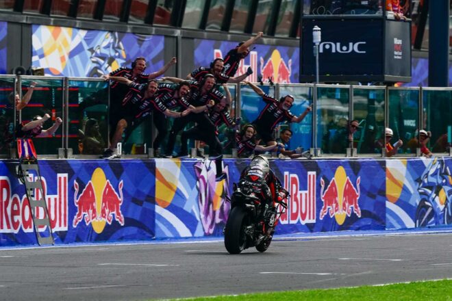 ベゼッチが今季スプリント初優勝。マルク・マルケスはスプリントで今季初の転倒リタイア／第16戦サンマリノGP