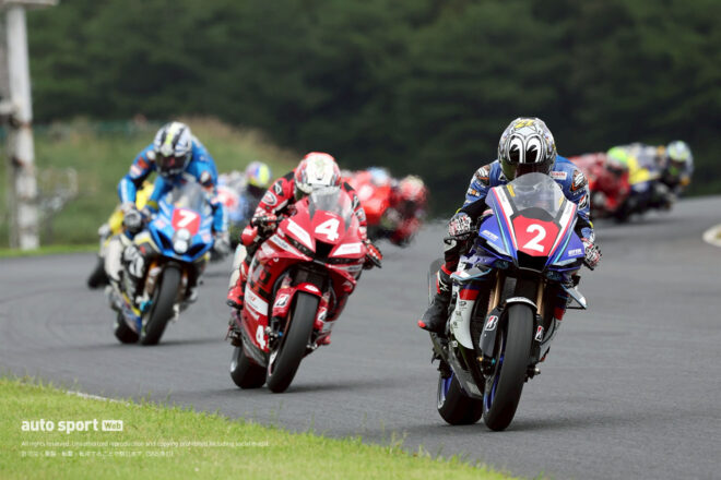 中須賀克行がダブルウイン達成。今季4勝で大幅リード／2025全日本ロード第5戦オートポリス JSB1000 レース2