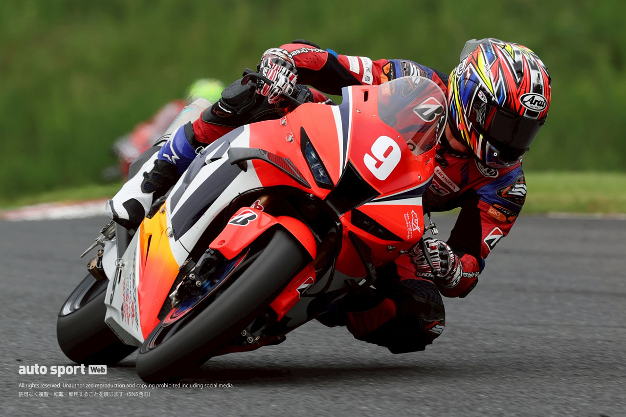 中須賀克行がダブルウイン達成。今季4勝で大幅リード／2025全日本ロード第5戦オートポリス JSB1000 レース2