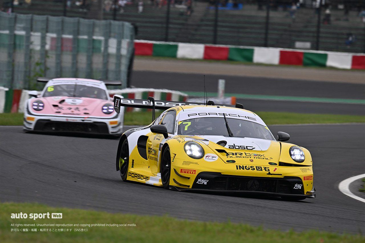 鈴鹿1000kmでワークスの意地が激突。SC3回、FCY7回の混乱レースをチームWRTの32号車BMWが完勝