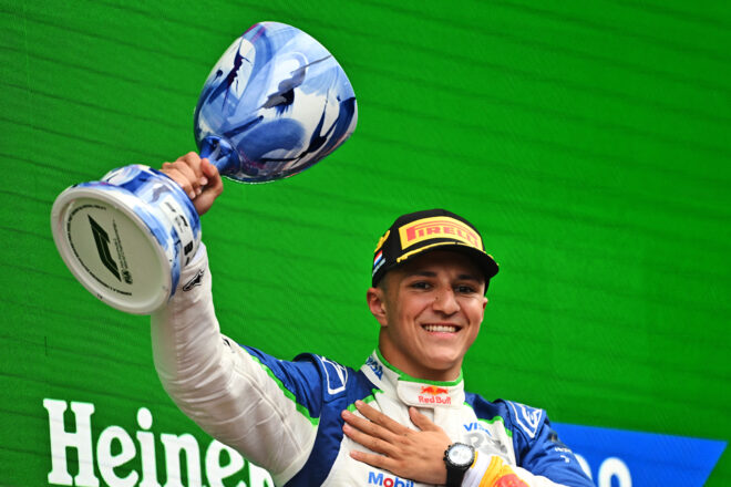 アイザック・ハジャー（レーシングブルズ）