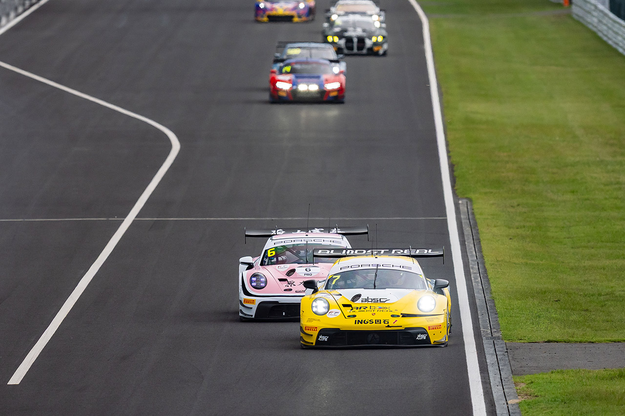 “ニューマン”と“クレマー”が3度の衝突「普段はポルシェ同士でこういう動きはしない」／鈴鹿1000km