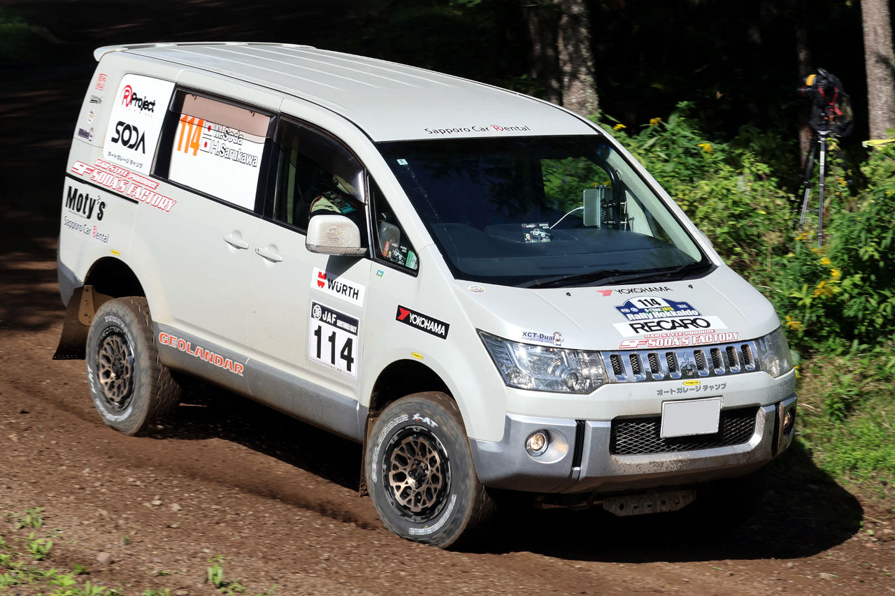 ヨコハマタイヤ装着車3台が難関の『ラリー北海道』でクラス優勝。全日本ラリーでは戴冠も