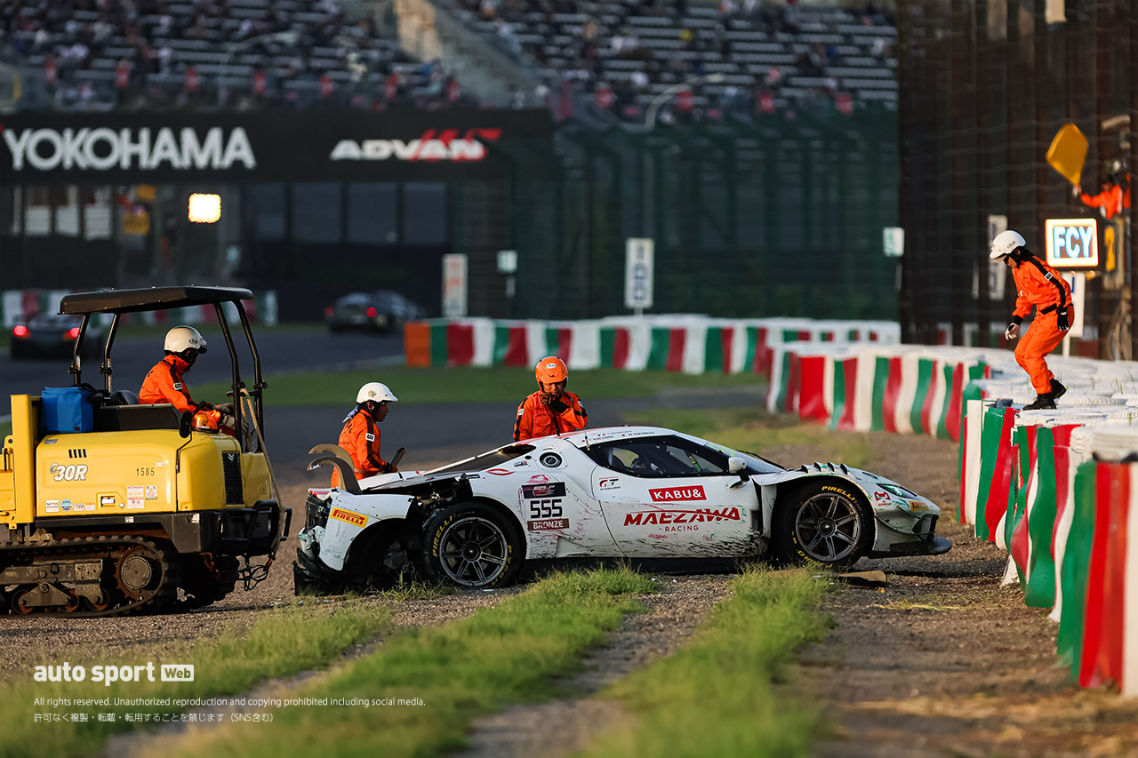 130Rでスピンしクラッシュ／太田格之進のドライブ中にエアコン故障／ピットロードで火災etc.【鈴鹿1000km決勝日Topics】