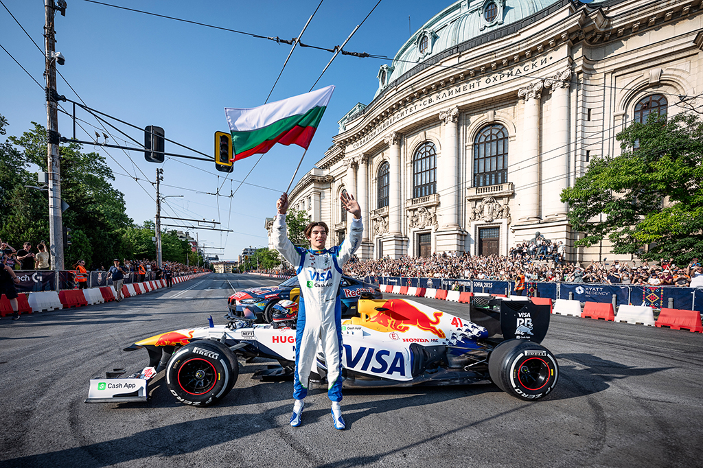 ニコラ・ツォロフ