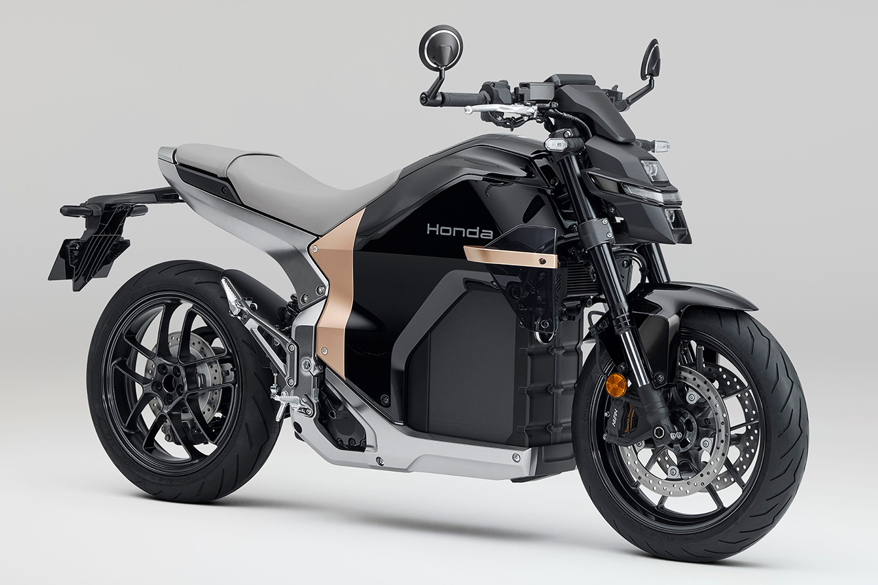 ホンダ、電動二輪の新型ネイキッド『WN7』を欧州で発表。量産モデルでは初の固定式バッテリーを採用