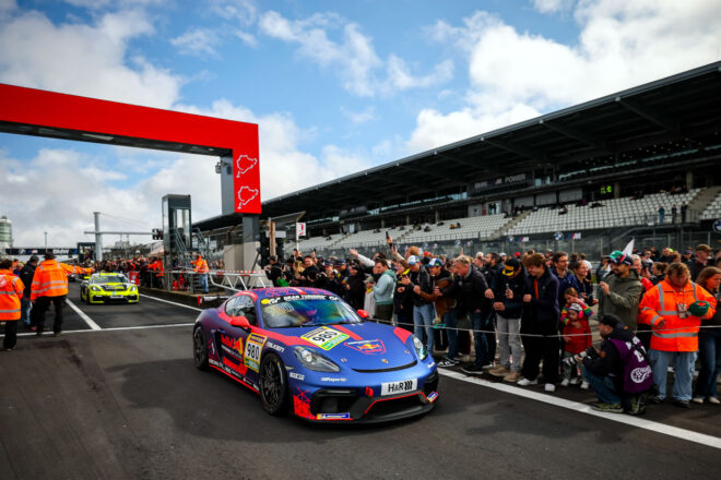 【現地情報】F1王者フェルスタッペン参戦でニュル耐久にファン殺到。厳戒態勢下でミッション完遂、早くも次戦出場のうわさも