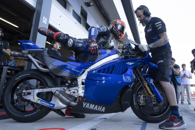 貴重カワサキ鈴鹿８耐王者　ジョナサン・レイ直筆サイン入り使用済みニースライダー！ 貴重カワサキ鈴鹿8耐王者 ジョナサン・レイ直筆サイン入り使用
