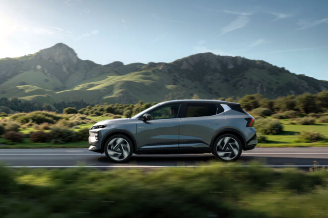 新型『エクリプスクロス』が世界初公開。三菱自動車の最新BEVとして2025年内に欧州で発売開始