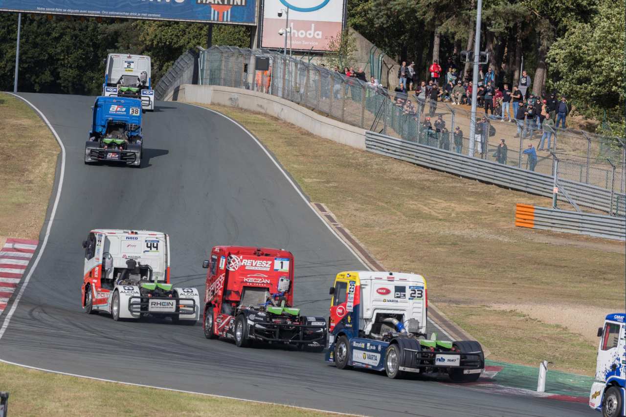 シリーズ6冠の帝王ハーンが苦節の2025年初優勝。ラインアートも今季3人目の複数勝利をマーク／ETRC第6戦ゾルダー